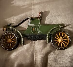 Vintage 60s Sexton USA Cast Iron Antique Car Wall Hanging Decor Green 11.5 X6.5"